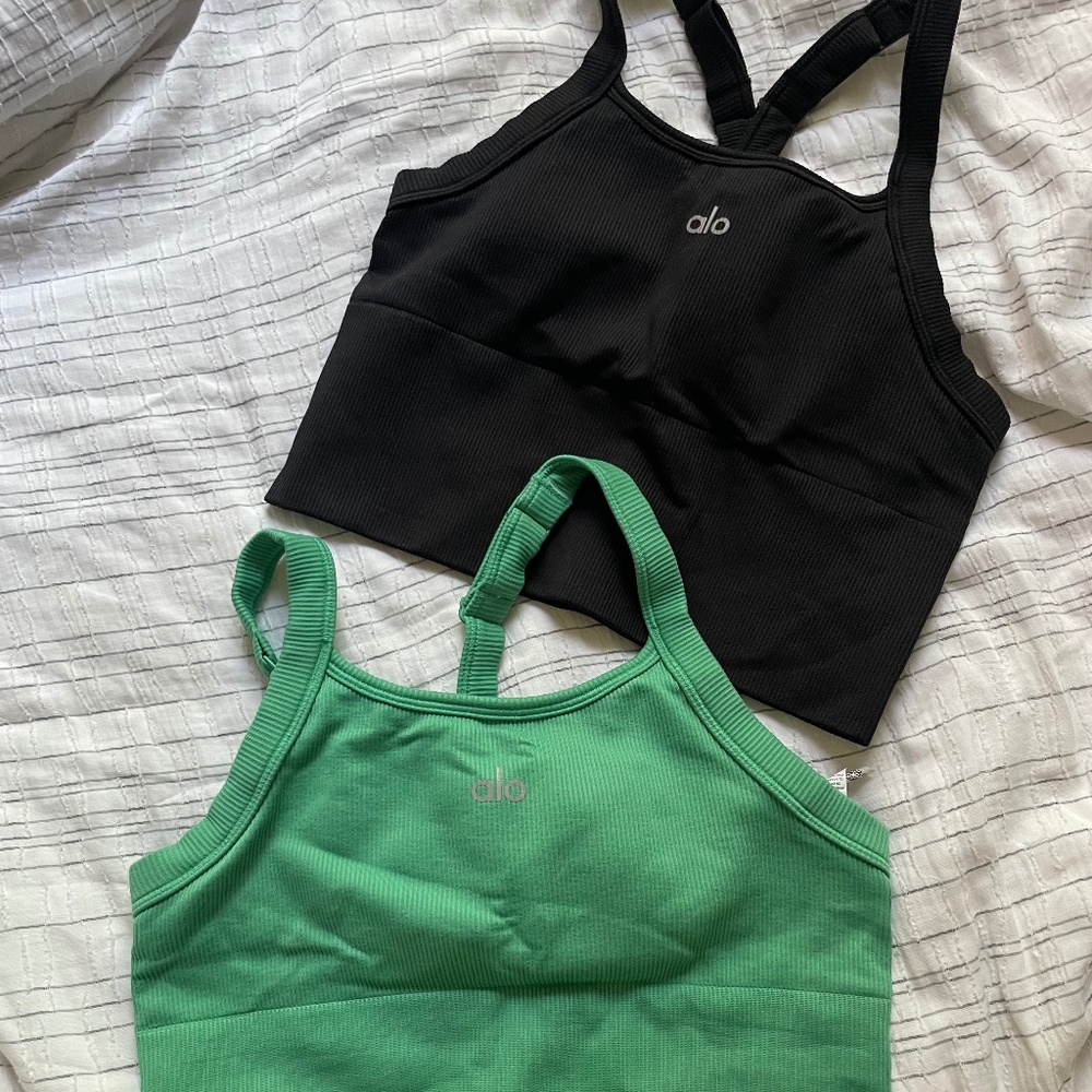 NWOT Seamless Ribbed Favorite Bra Tank x2